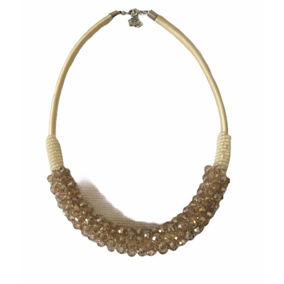 Francesca’s Collections Champagne Crystal Rounded Collar Statement Necklace - Picture 3 of 4